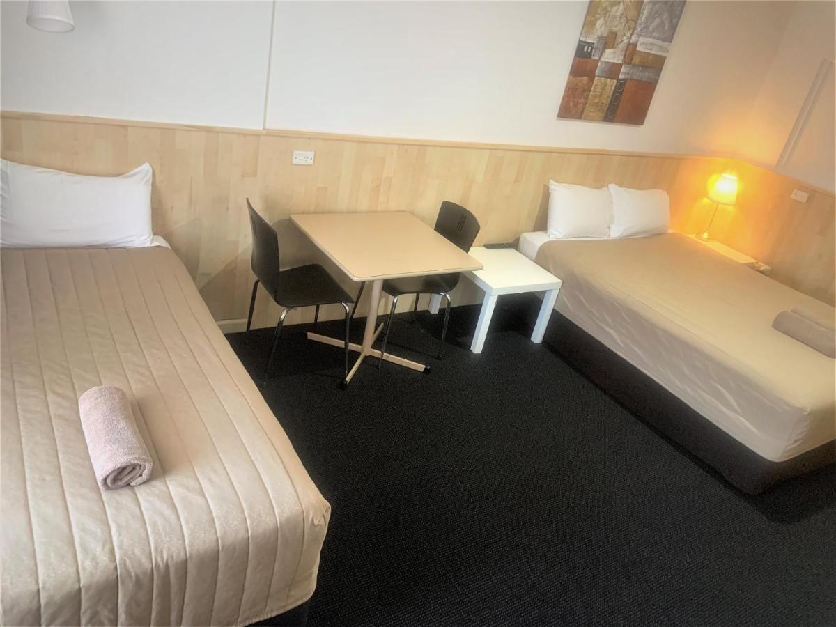 Countryman Motor Inn Каура Екстер'єр фото