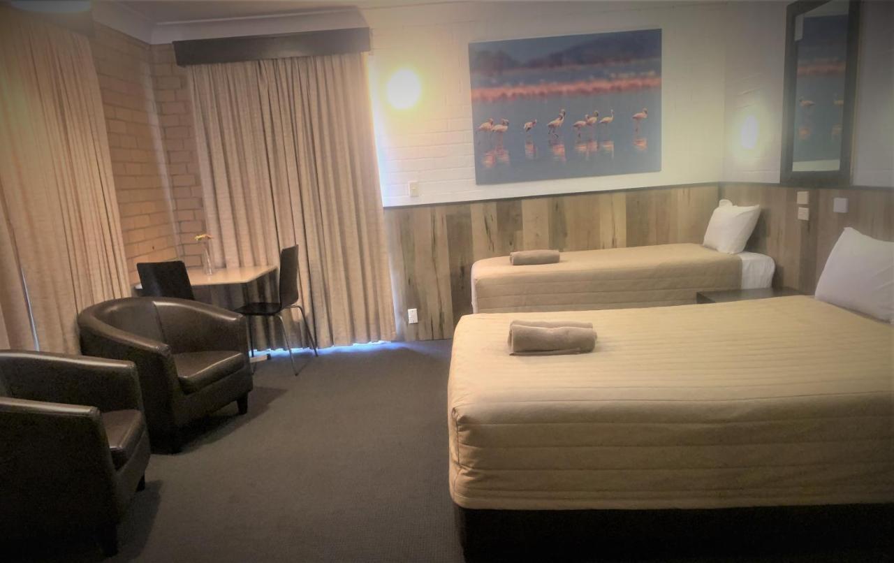 Countryman Motor Inn Каура Екстер'єр фото