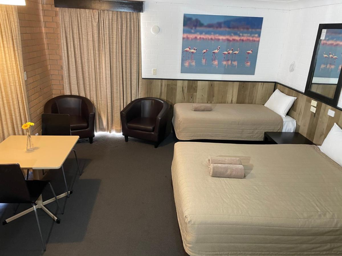 Countryman Motor Inn Каура Екстер'єр фото