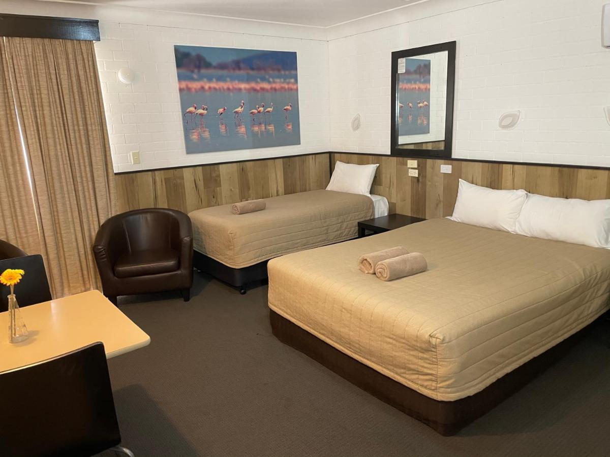 Countryman Motor Inn Каура Екстер'єр фото