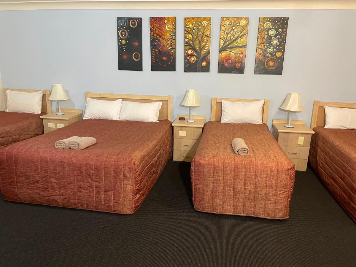 Countryman Motor Inn Каура Екстер'єр фото