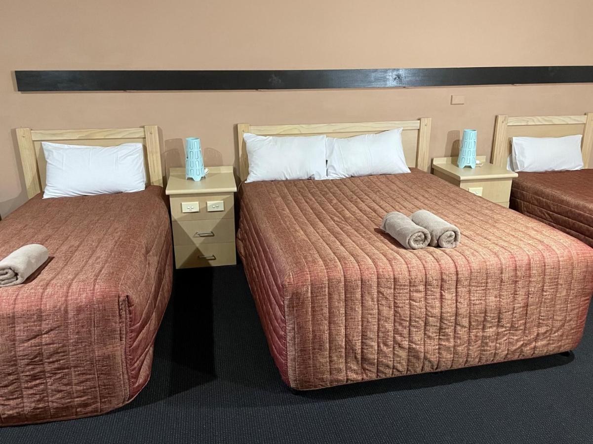 Countryman Motor Inn Каура Екстер'єр фото