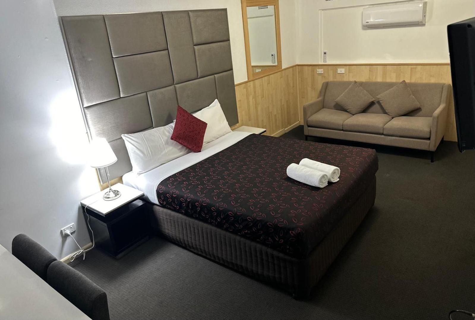 Countryman Motor Inn Каура Екстер'єр фото